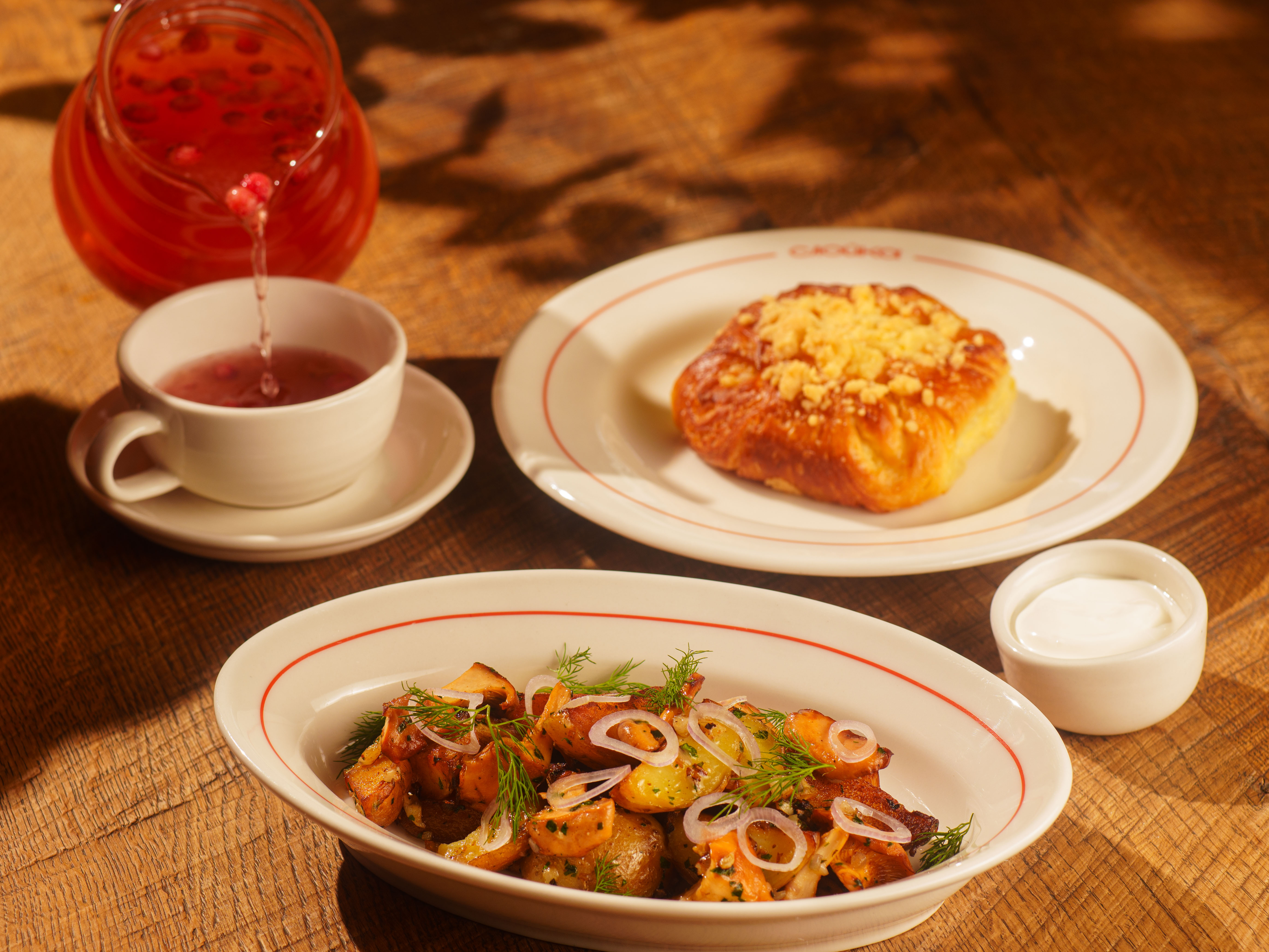 "СВЕРДЛОВСКАЯ СЛОЙКА И ЛИСИЧКИ"